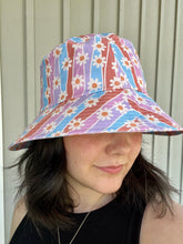Load image into Gallery viewer, Daisy Bucket Hat