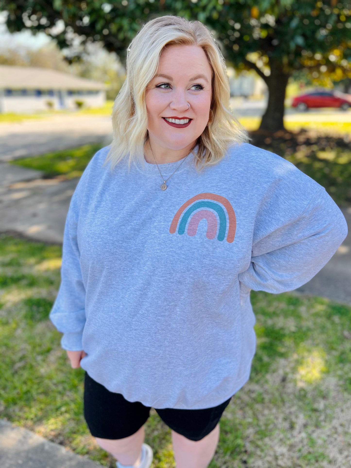 Rainbow Retro Design (Tee/Sweatshirt)