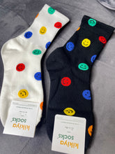 Load image into Gallery viewer, Smiley Crew Socks