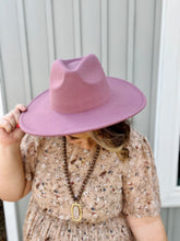Load image into Gallery viewer, Sasha Wide Brim Felt Hat in Mauve
