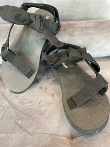 Patty Sandal With Bow (Multiple Colors)