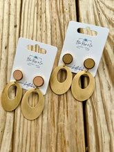 Load image into Gallery viewer, Ophelia Oval Earrings